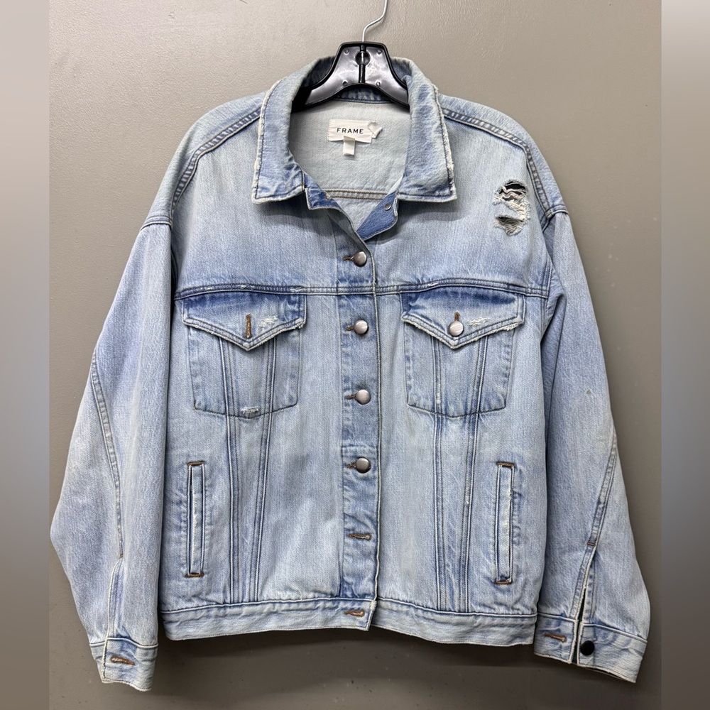 FRAME Le Oversized Denim Trucker Jacket Womens size S / M